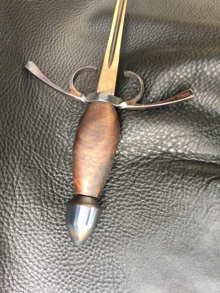 Ariel Rapier - Image 10
