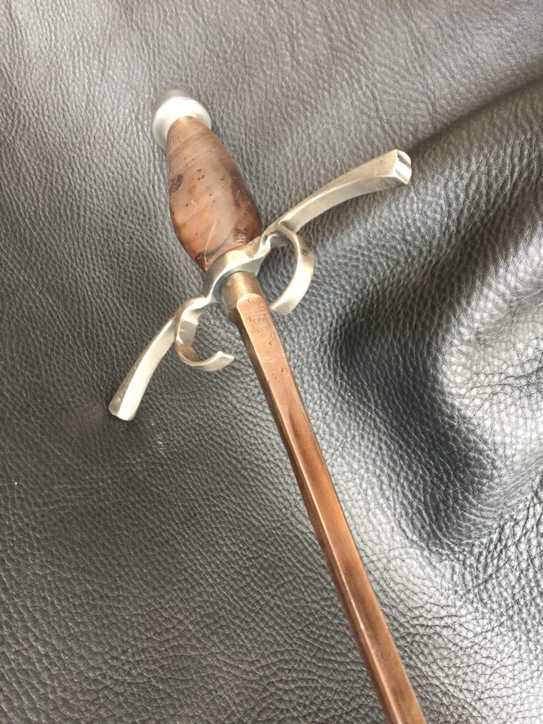 Ariel Rapier - Image 12