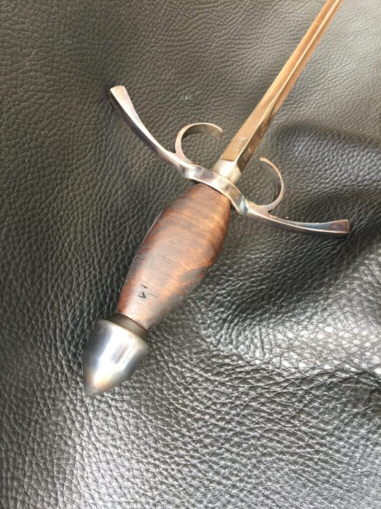 Ariel Rapier - Image 4