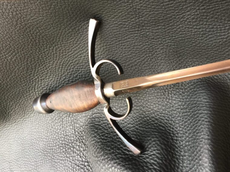 Ariel Rapier - Image 2
