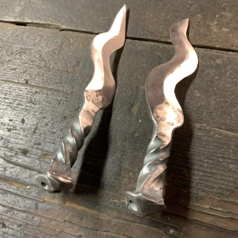 Kris Skull Head Rail Spike Knife - Image 3