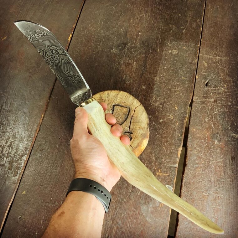 Declan Harp stag handle knife